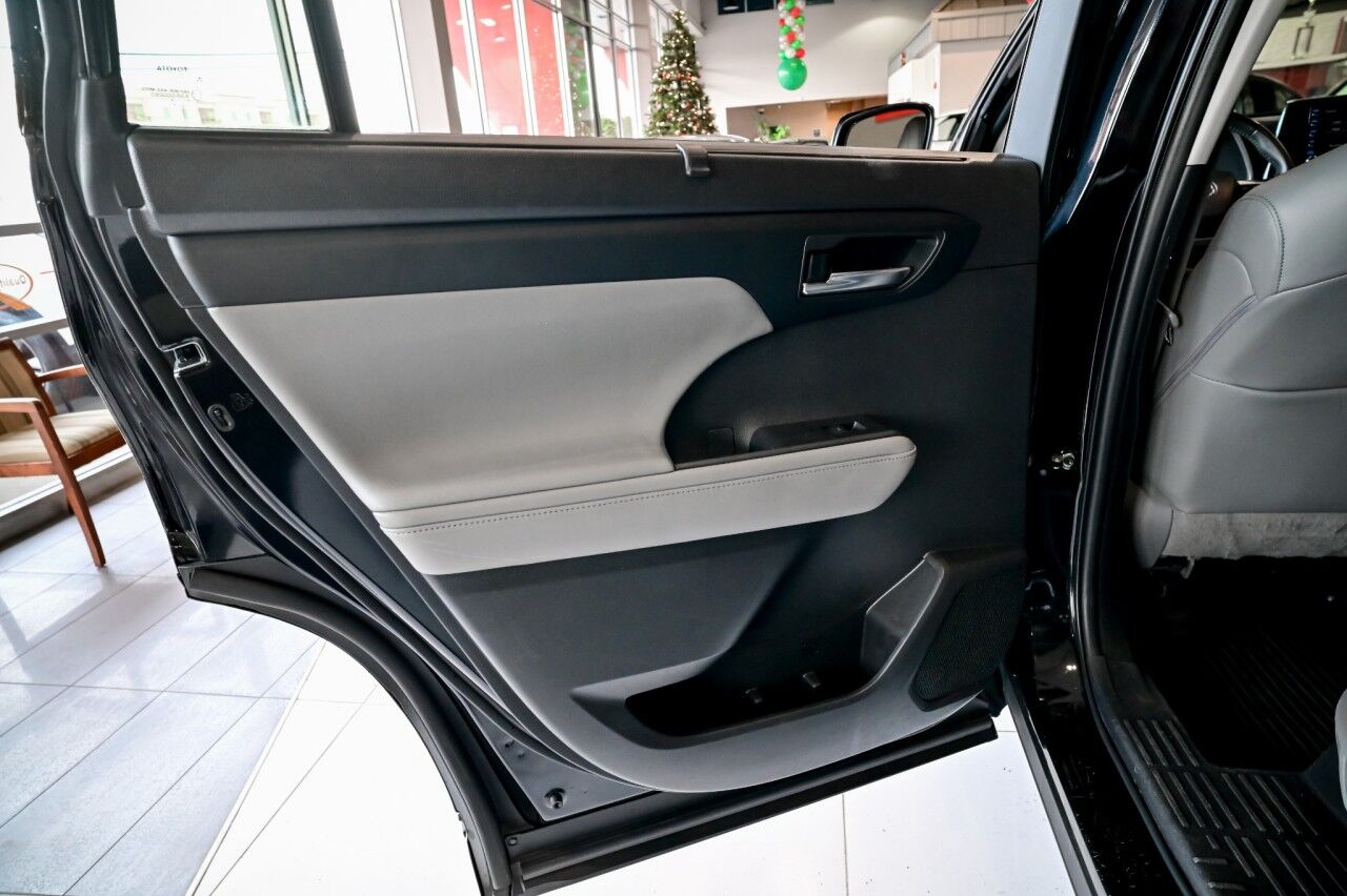 2022 Toyota Highlander XLE Springfield NJ