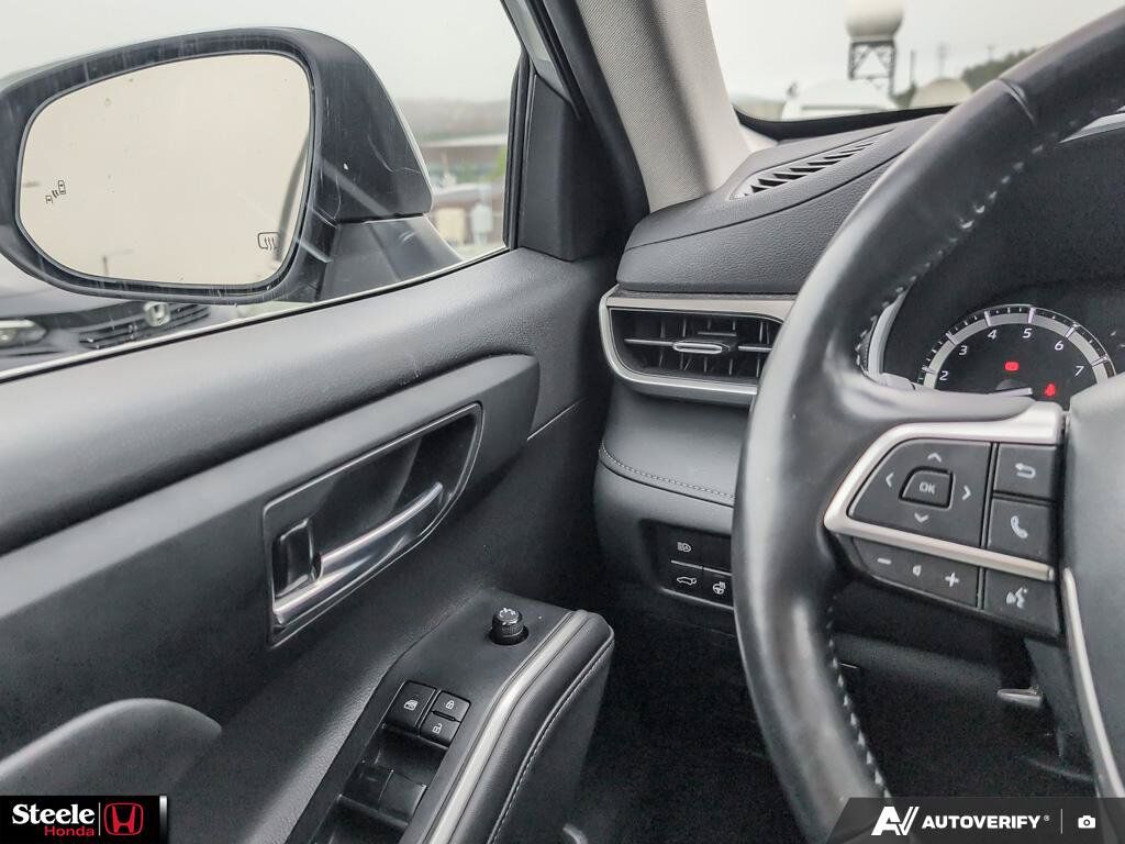 2022 Toyota Highlander XLE St. John's NL