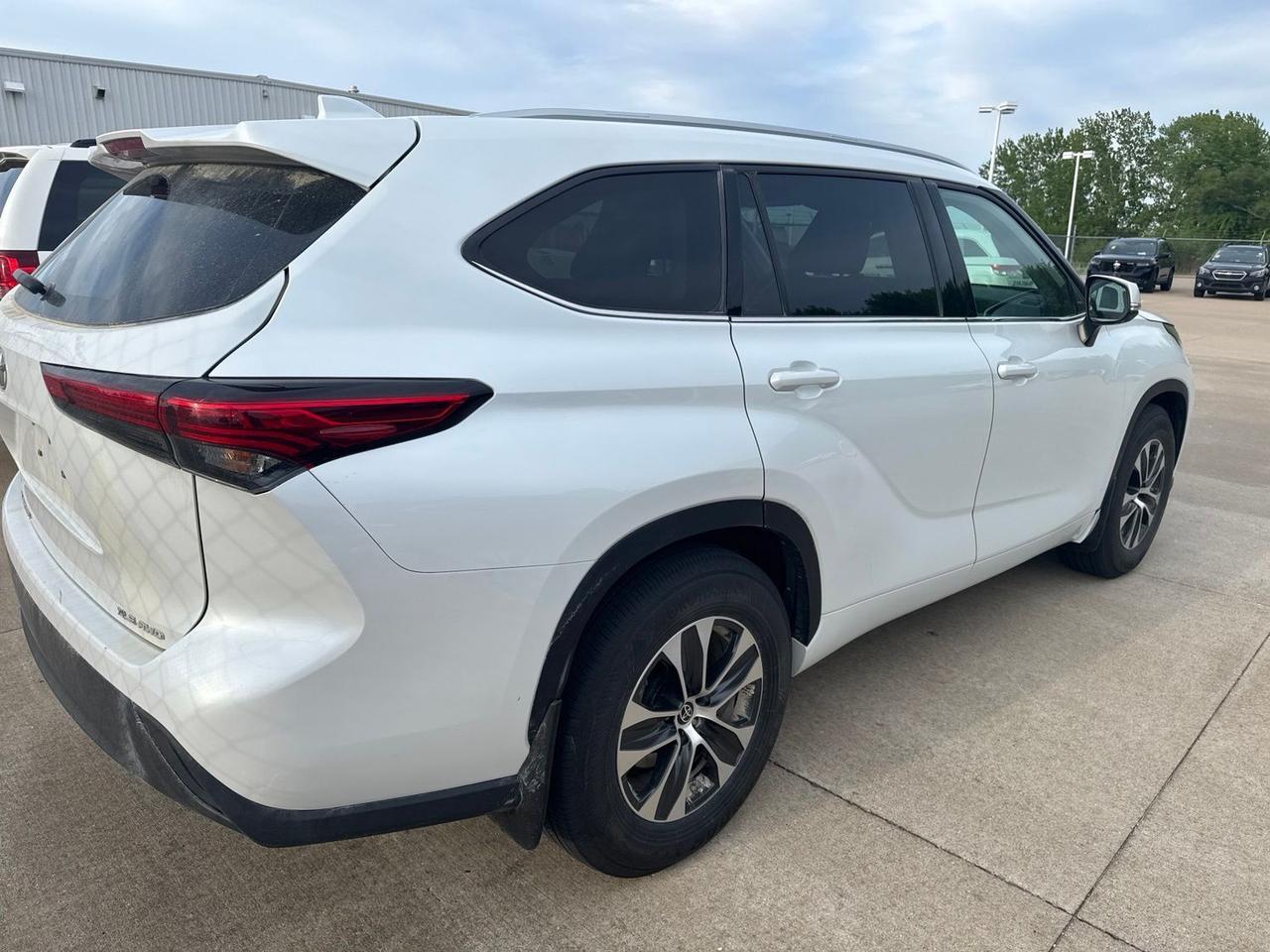 2022 Toyota Highlander XLE West Burlington IA