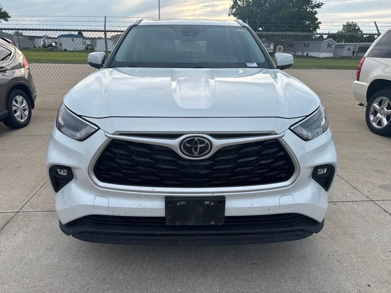 2022 Toyota Highlander XLE West Burlington IA