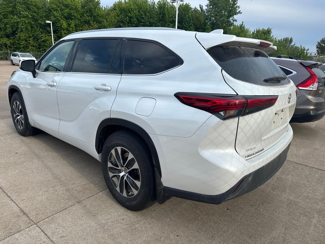2022 Toyota Highlander XLE West Burlington IA