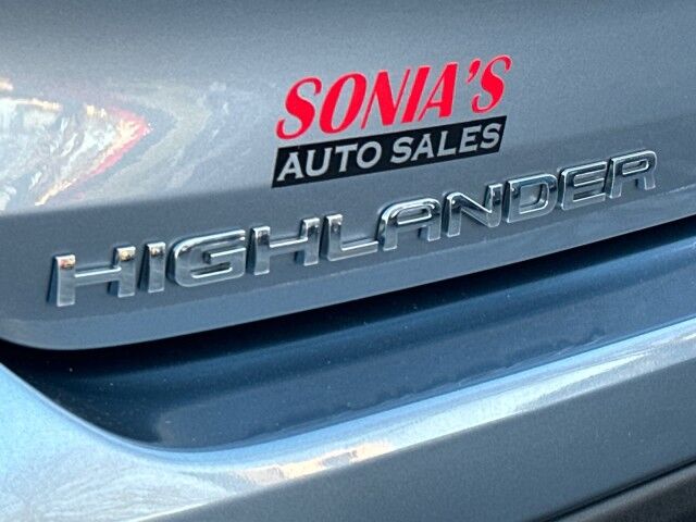 2022 Toyota Highlander XLE Worcester MA