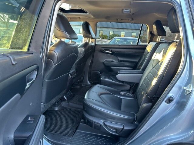 2022 Toyota Highlander XLE Worcester MA