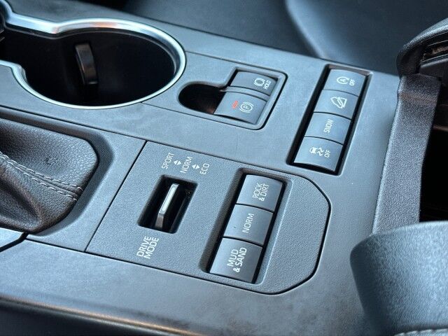 2022 Toyota Highlander XLE Worcester MA