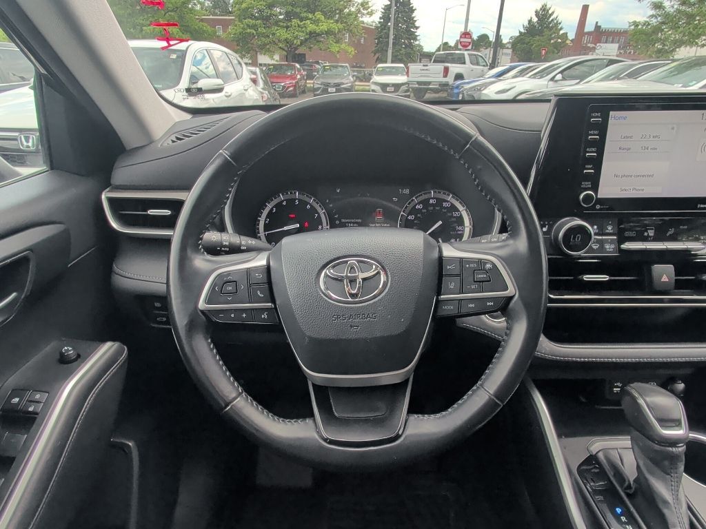 2022 Toyota Highlander XLE Worcester MA