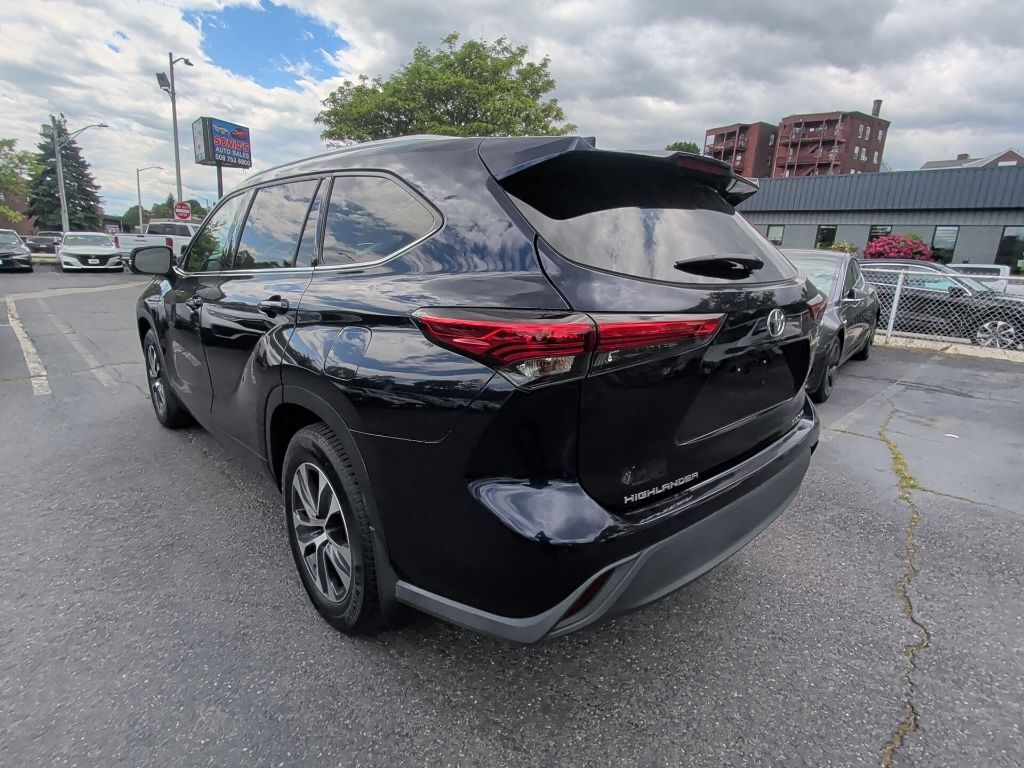 2022 Toyota Highlander XLE Worcester MA