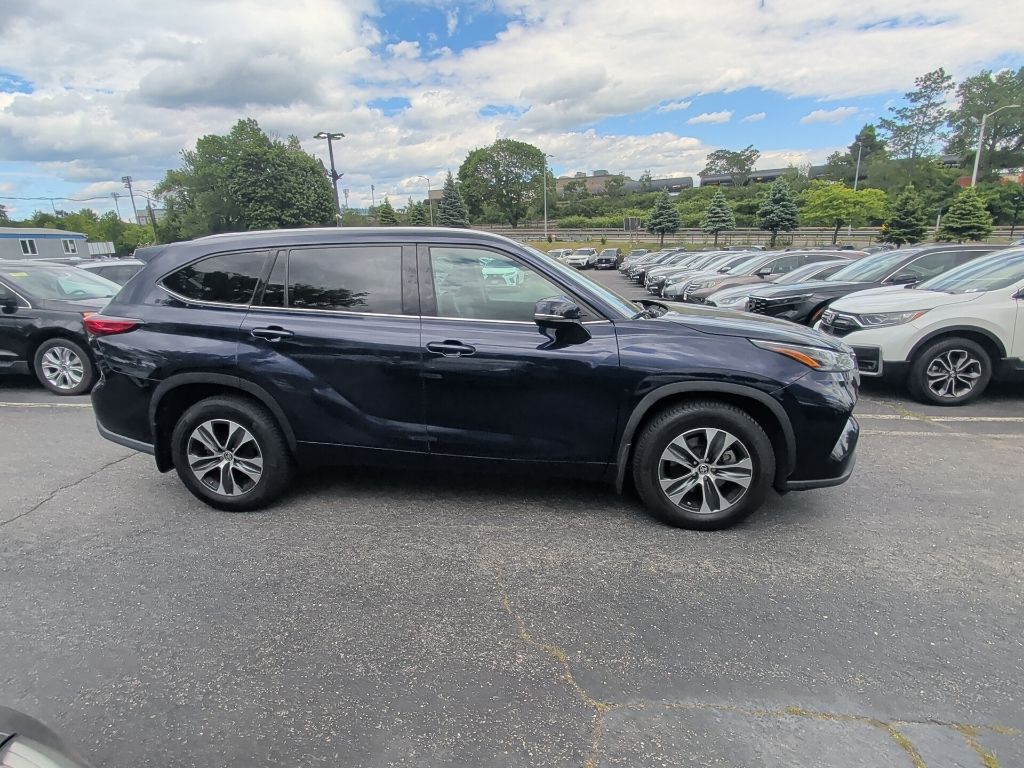 2022 Toyota Highlander XLE Worcester MA