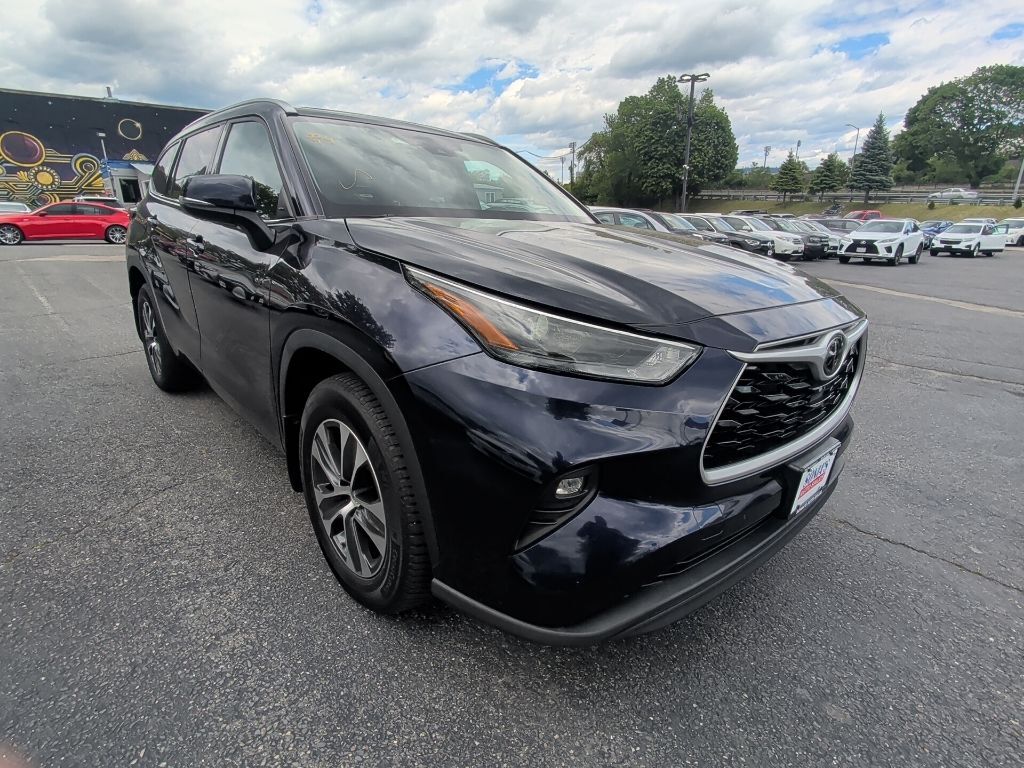 2022 Toyota Highlander XLE Worcester MA