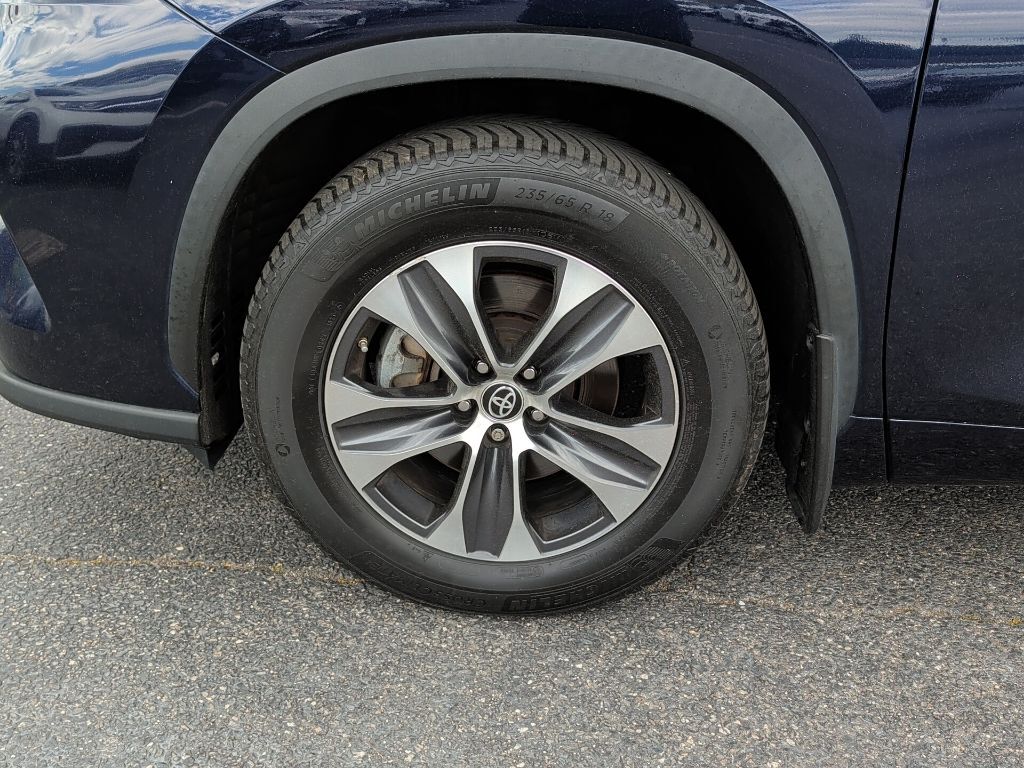 2022 Toyota Highlander XLE Worcester MA