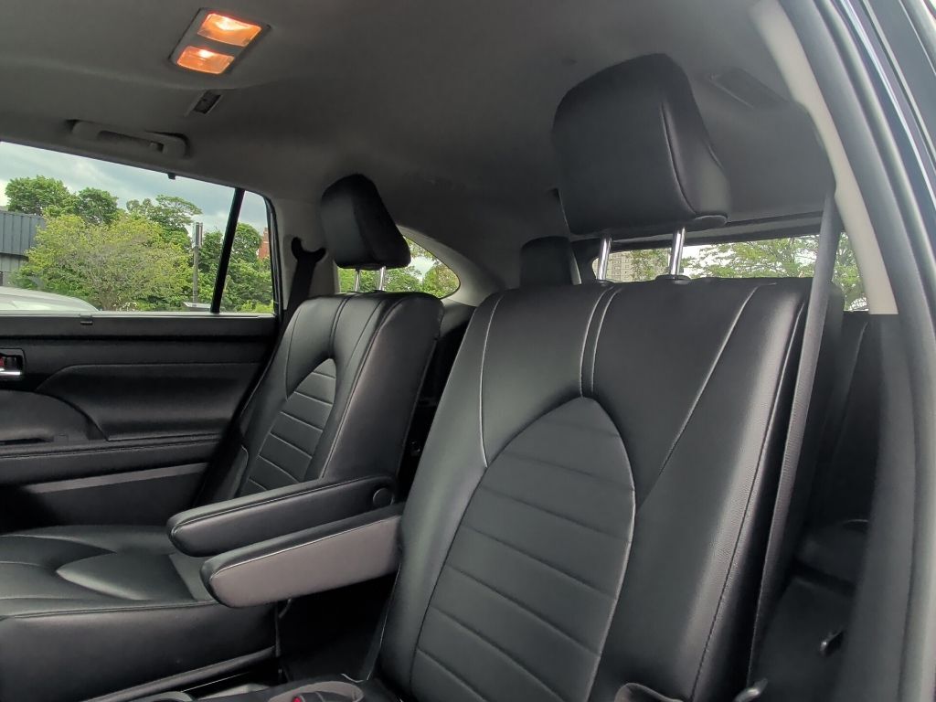 2022 Toyota Highlander XLE Worcester MA