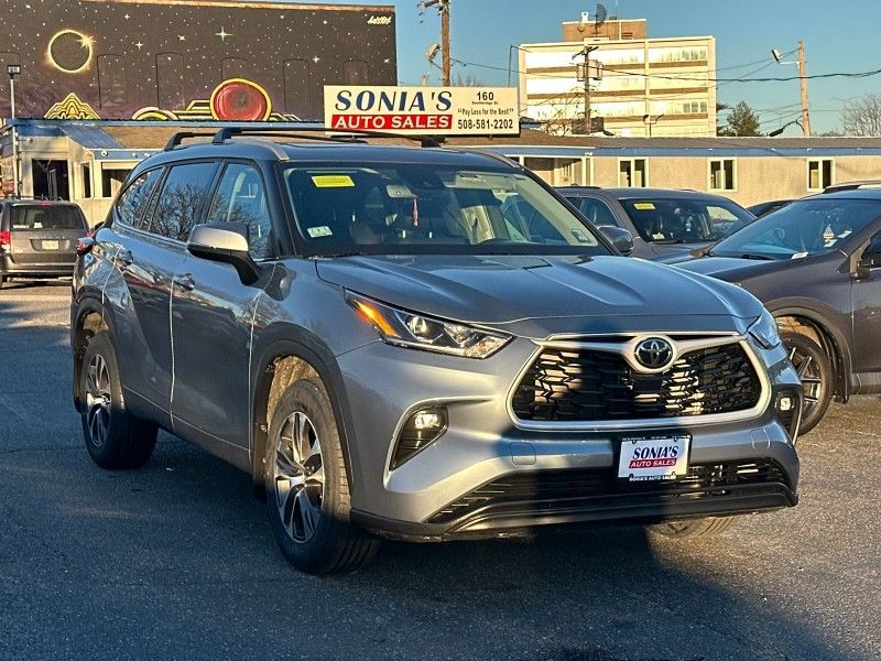 2022 Toyota Highlander XLE Worcester MA 2022 Toyota Highlander XLE Worcester MA