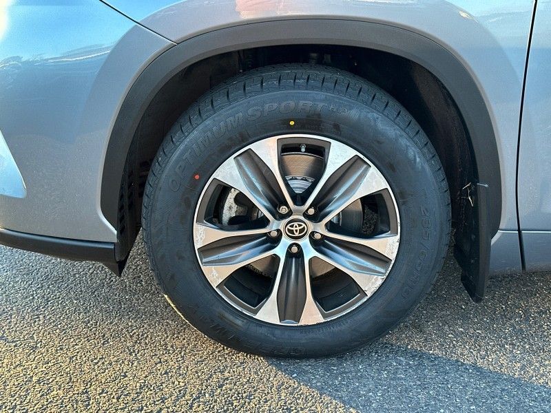 2022 Toyota Highlander XLE Worcester MA 2022 Toyota Highlander XLE Worcester MA