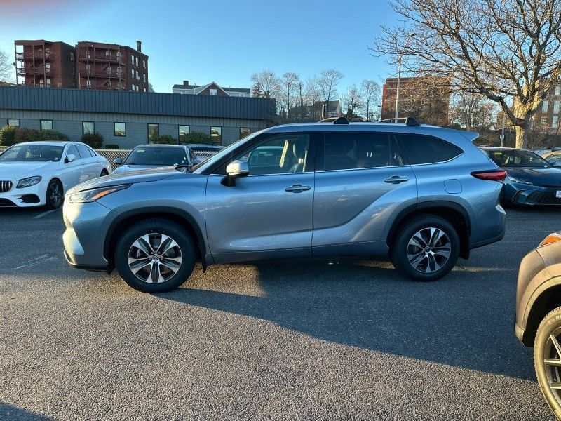 2022 Toyota Highlander XLE Worcester MA 2022 Toyota Highlander XLE Worcester MA