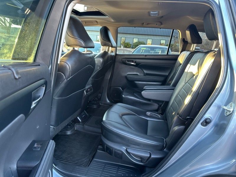 2022 Toyota Highlander XLE Worcester MA 2022 Toyota Highlander XLE Worcester MA