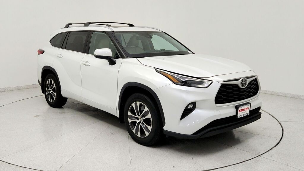2022 Toyota Highlander XLE
