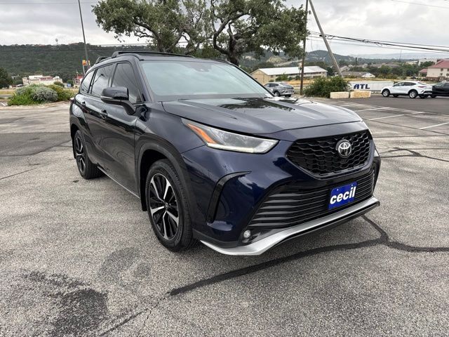 2022 Toyota Highlander XSE