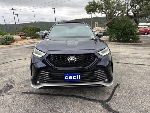 2022 Toyota Highlander XSE