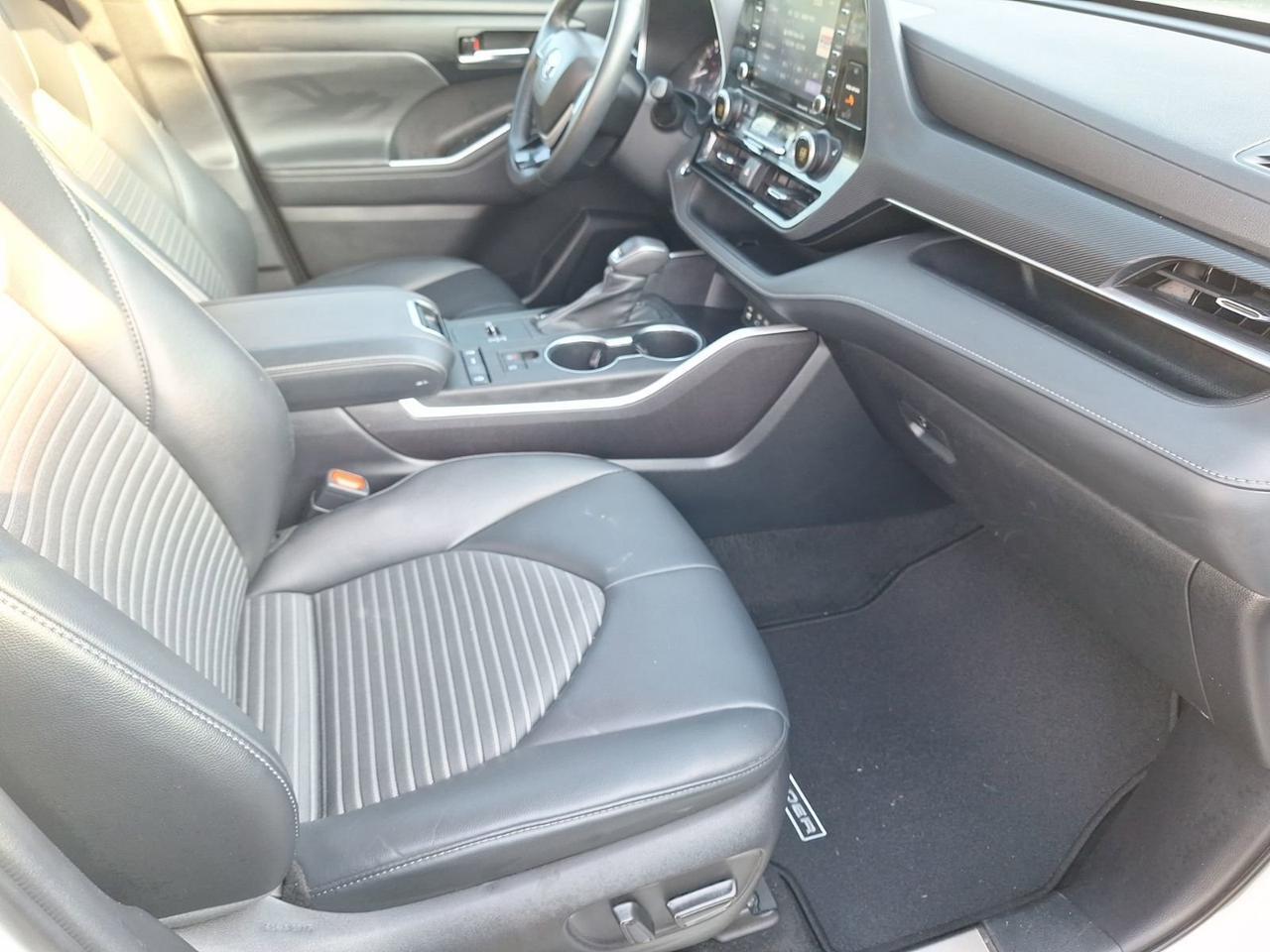 2022 Toyota Highlander XSE Hurst TX