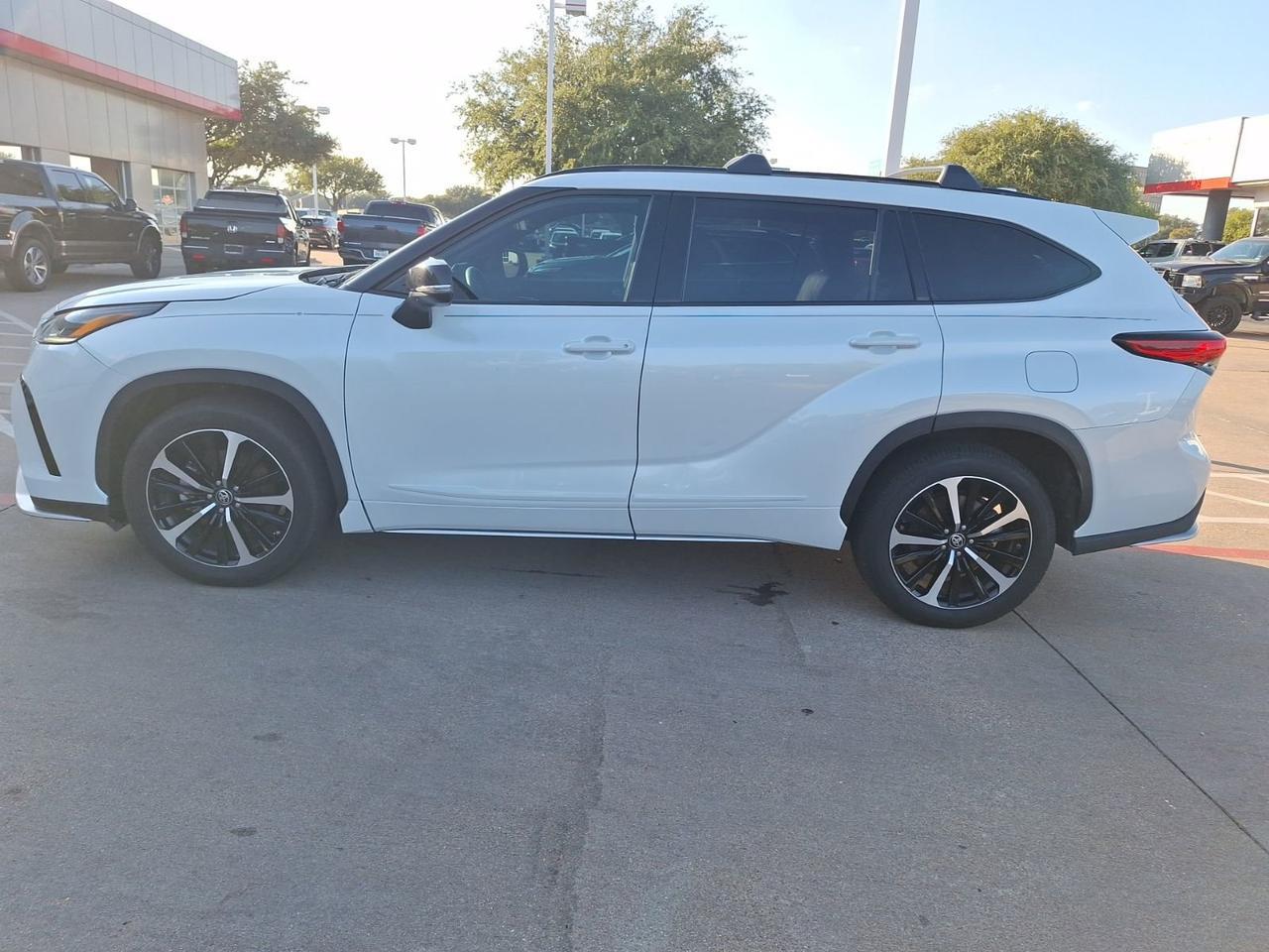 2022 Toyota Highlander XSE Hurst TX