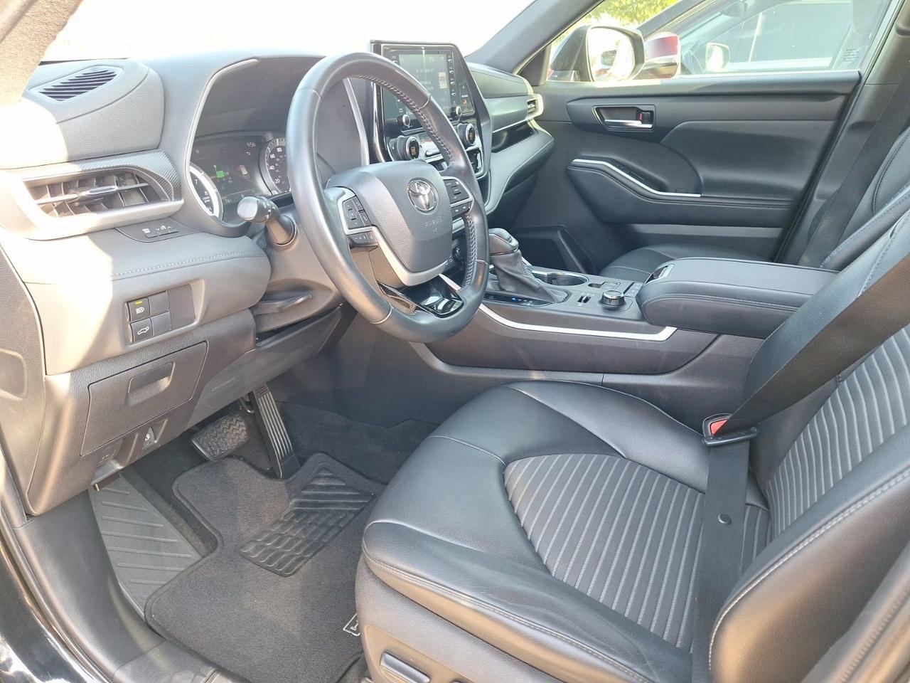 2022 Toyota Highlander XSE Hurst TX