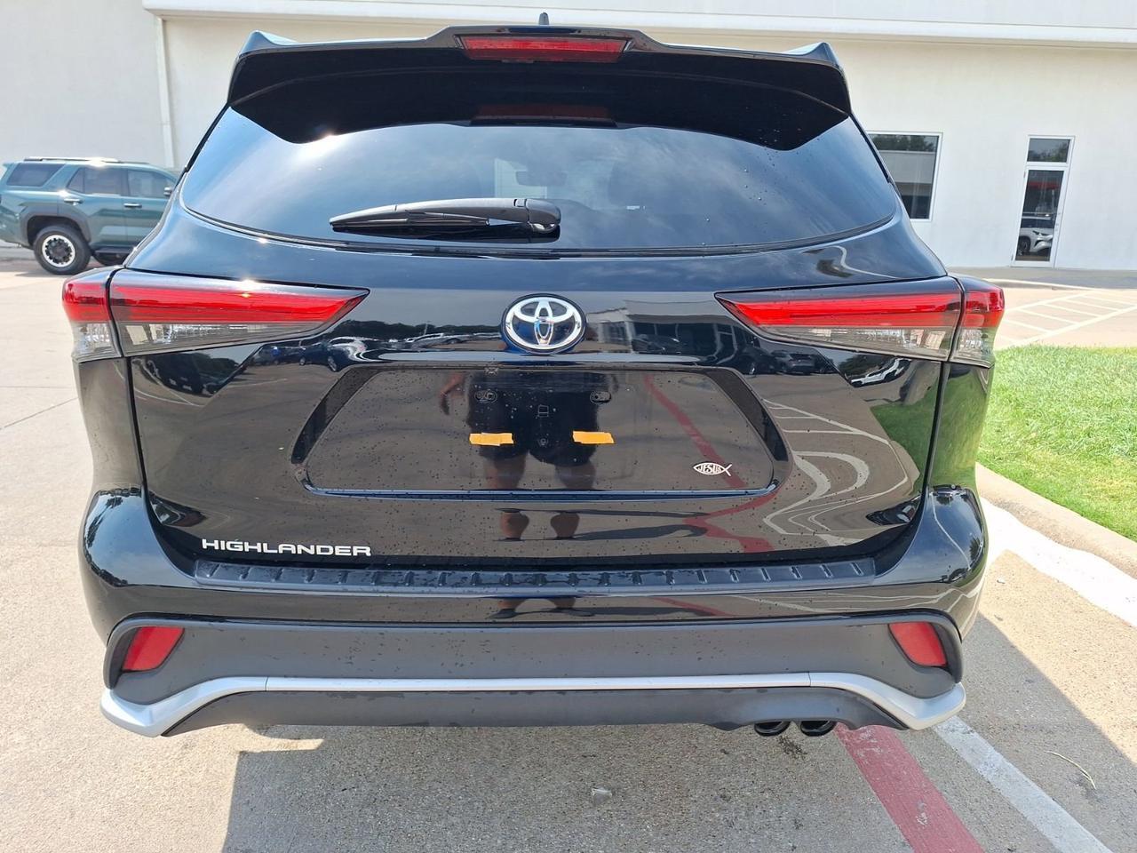 2022 Toyota Highlander XSE Hurst TX
