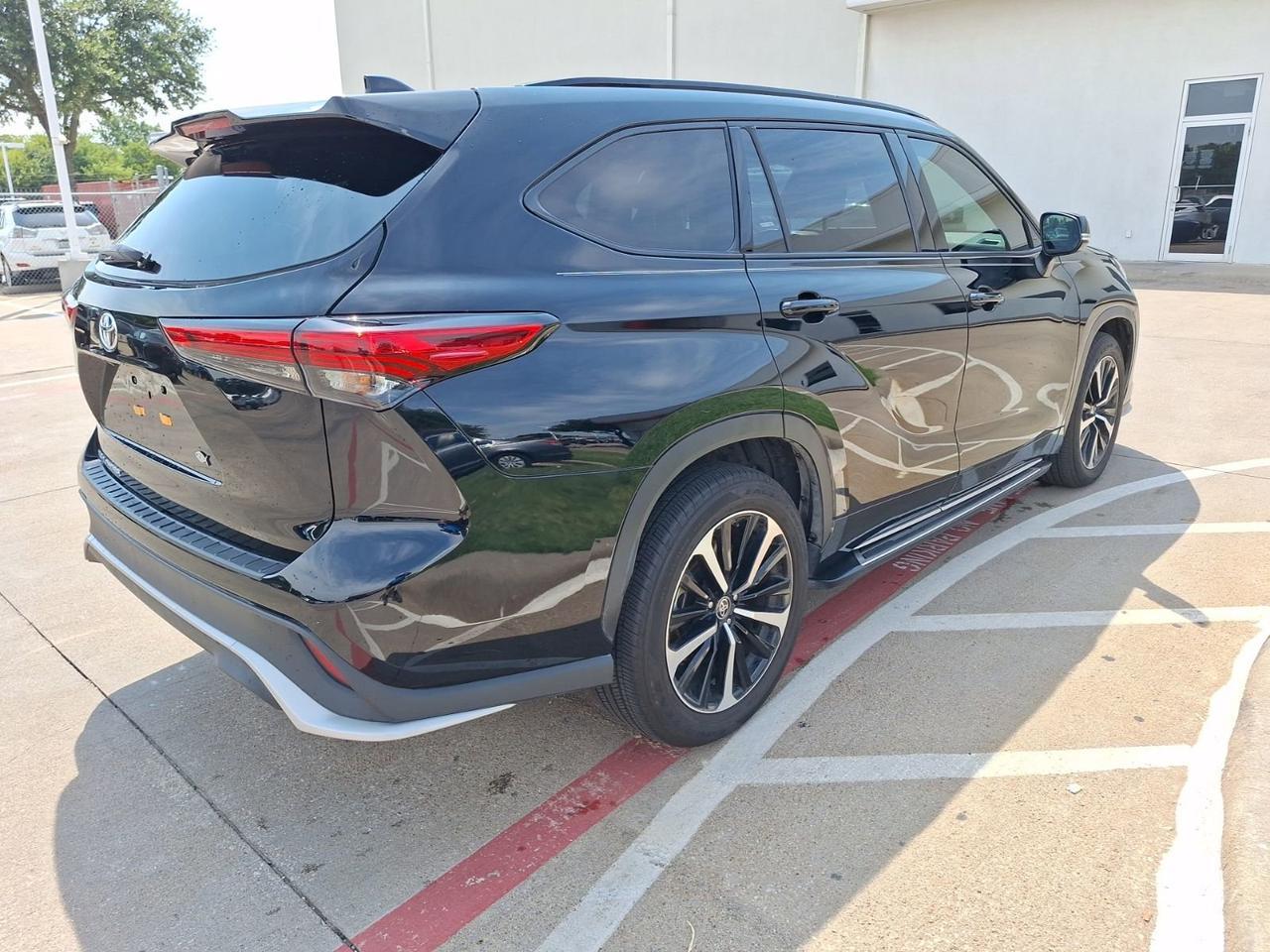 2022 Toyota Highlander XSE Hurst TX