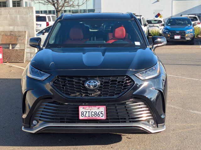 2022 Toyota Highlander XSE