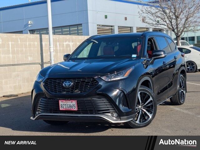 2022 Toyota Highlander XSE