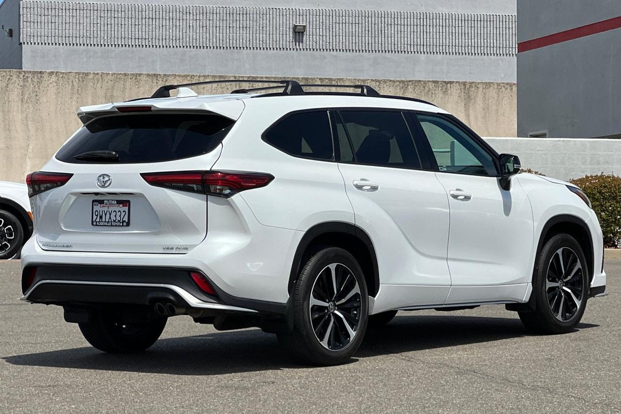 2022 Toyota Highlander XSE