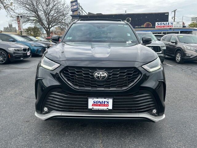 2022 Toyota Highlander XSE Worcester MA