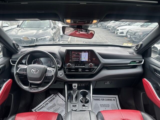 2022 Toyota Highlander XSE Worcester MA