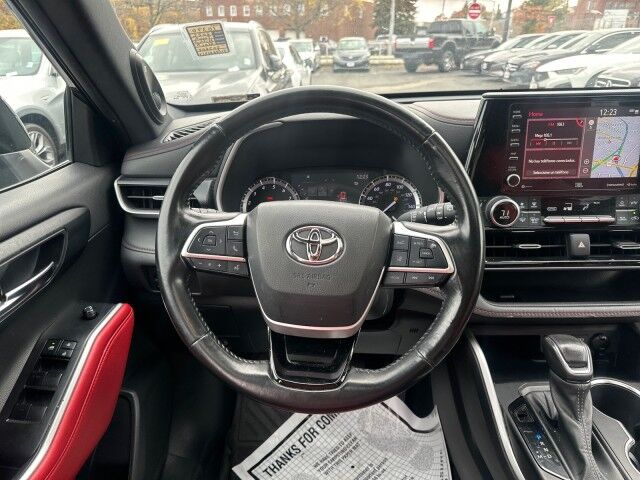 2022 Toyota Highlander XSE Worcester MA