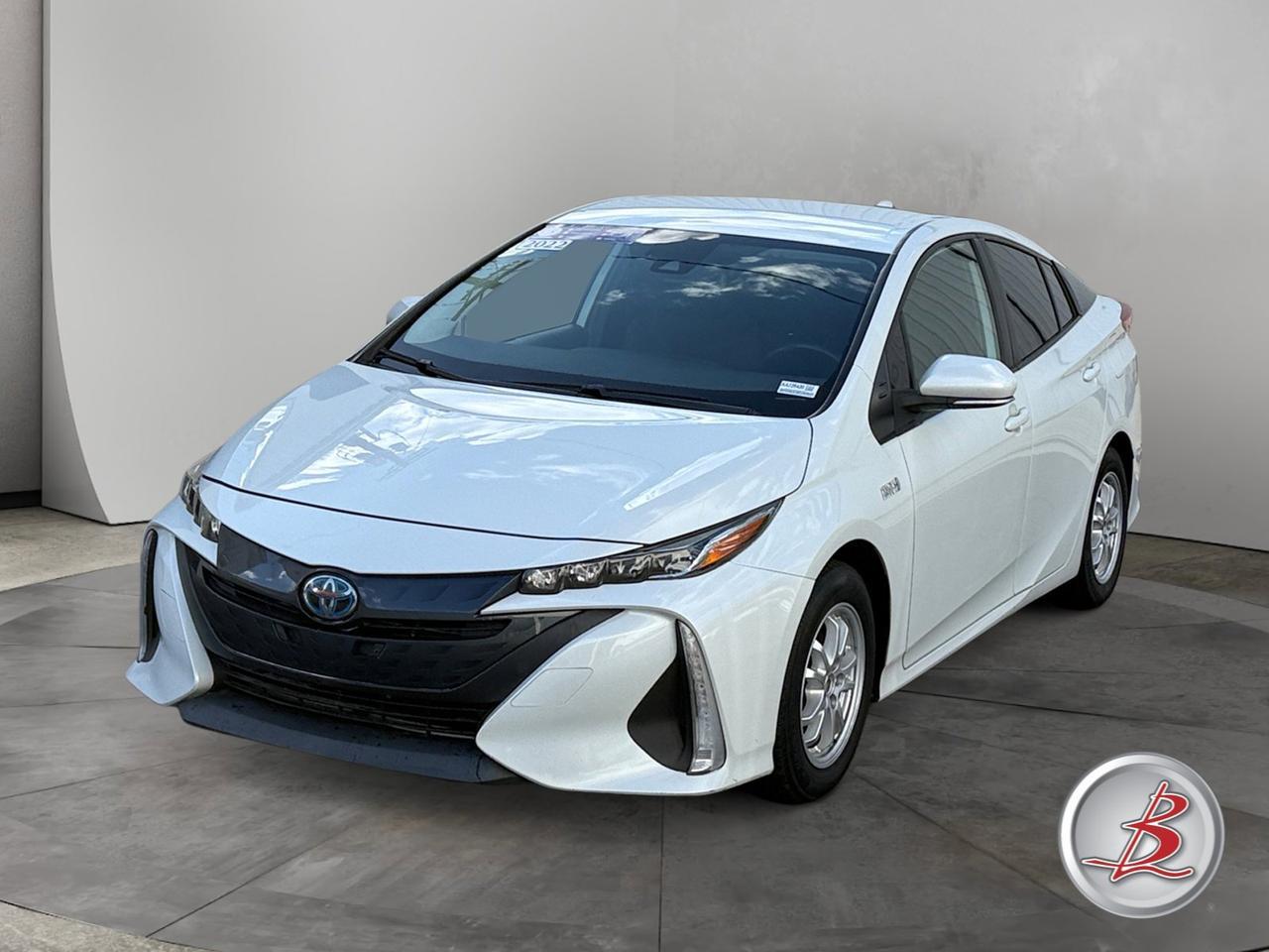 2022 Toyota PRIUS PRIME LE