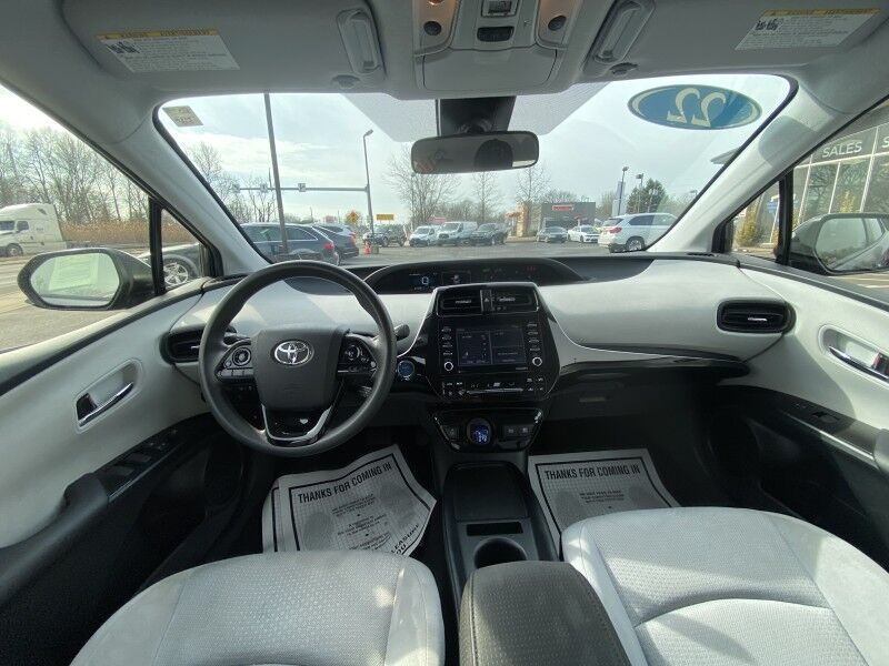 2022 Toyota Prius L Eco Springfield PA