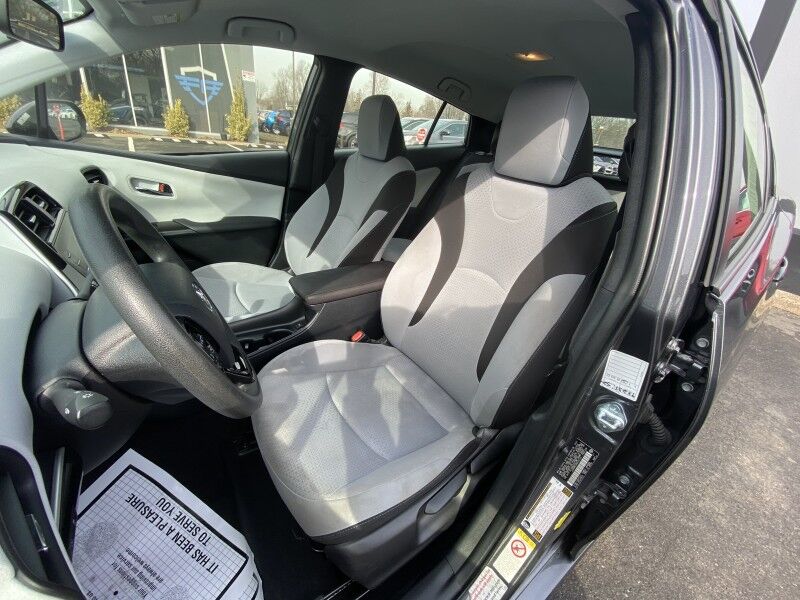 2022 Toyota Prius L Eco Springfield PA