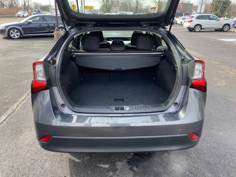 2022 Toyota Prius L Eco Springfield PA