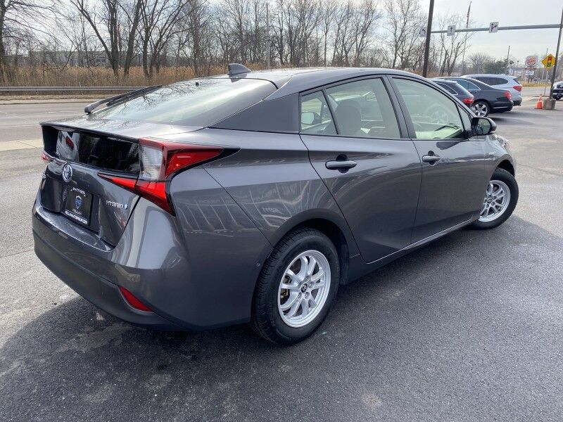 2022 Toyota Prius L Eco Springfield PA