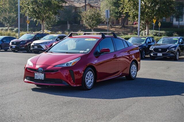 2022 Toyota Prius LE photo 4