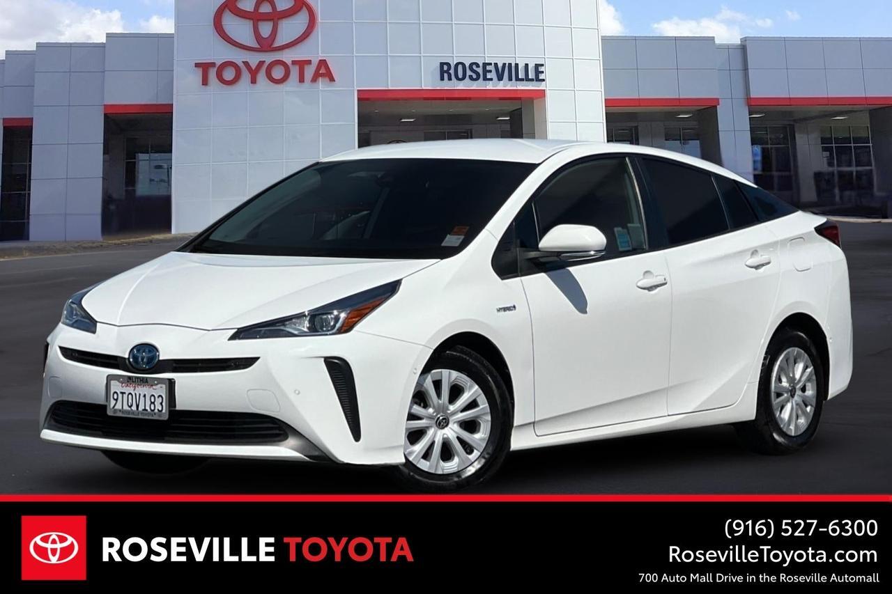 2022 Toyota Prius LE