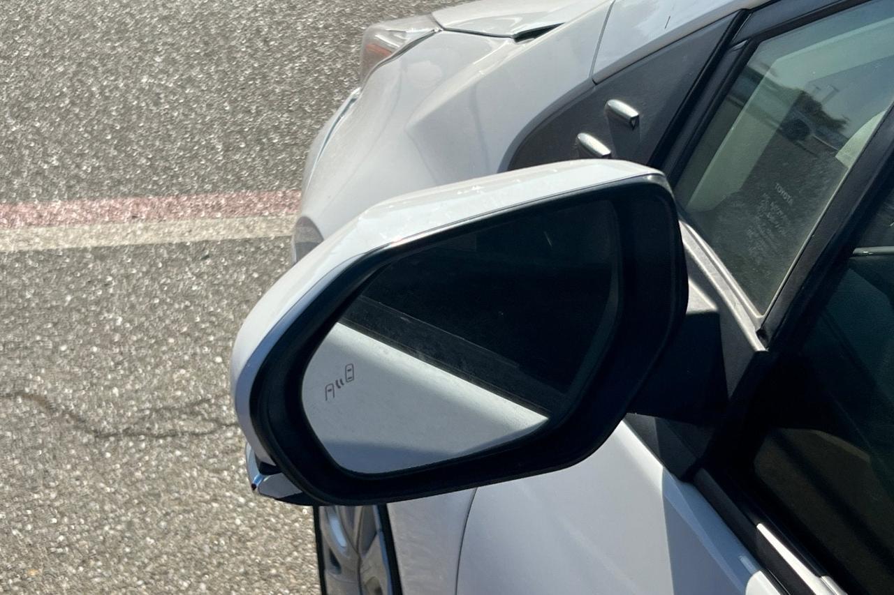 2022 Toyota Prius LE Roseville CA