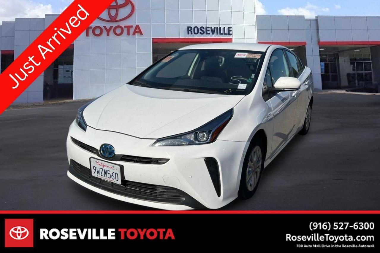 2022 Toyota Prius LE