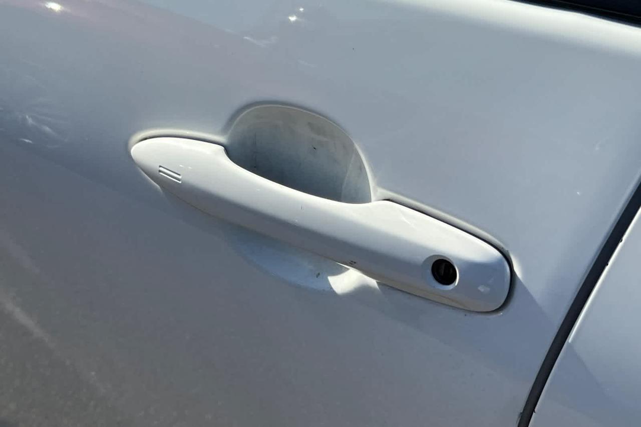 2022 Toyota Prius LE Roseville CA