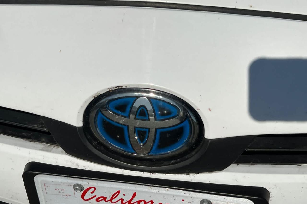 2022 Toyota Prius LE Roseville CA