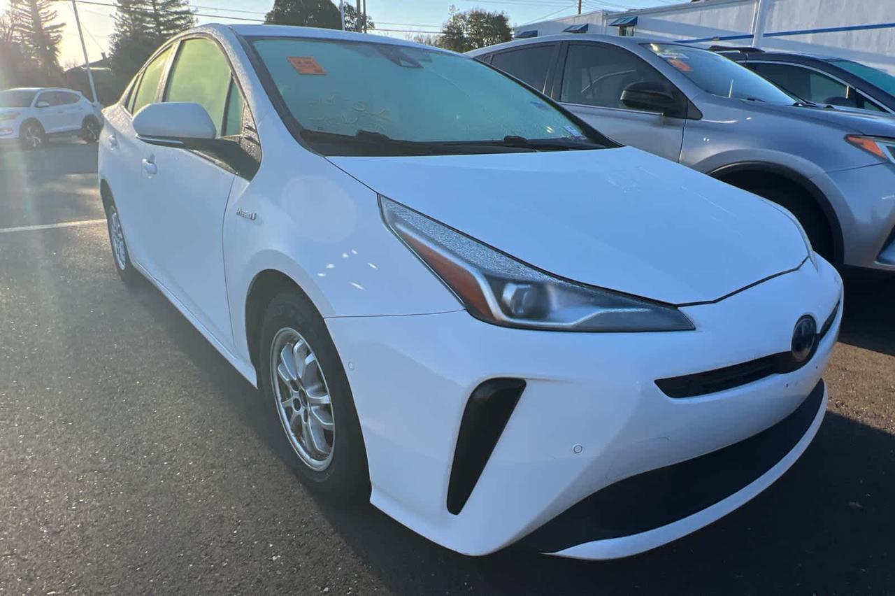 2022 Toyota Prius LE