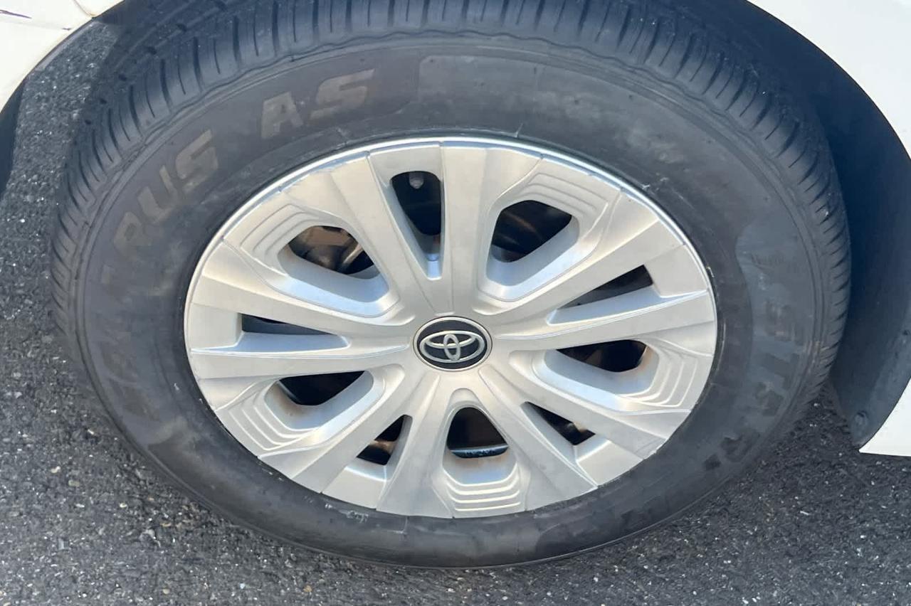 2022 Toyota Prius LE Roseville CA