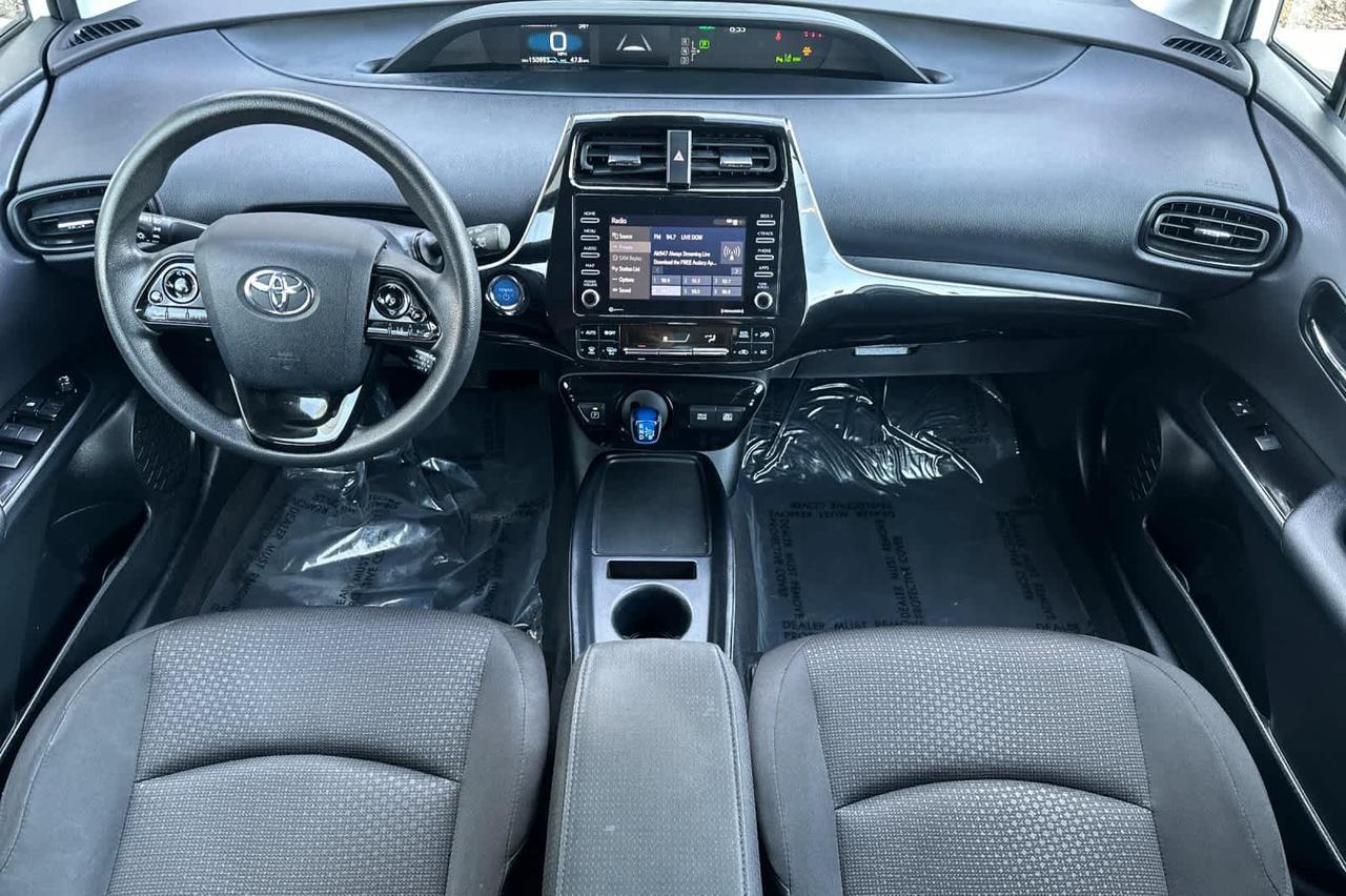 2022 Toyota Prius LE