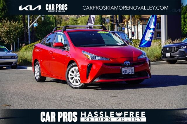2022 Toyota Prius LE