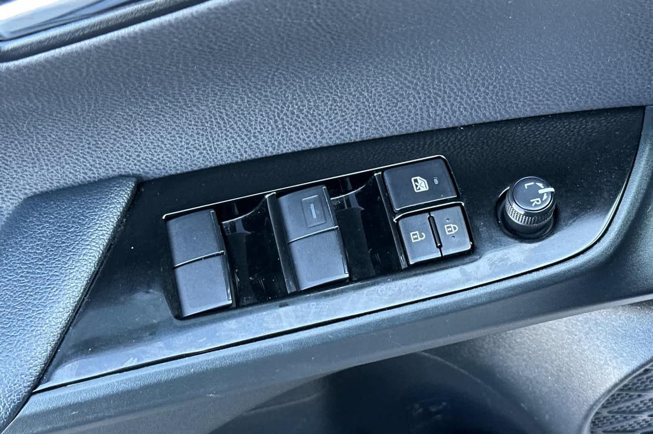 2022 Toyota Prius Prime LE Roseville CA