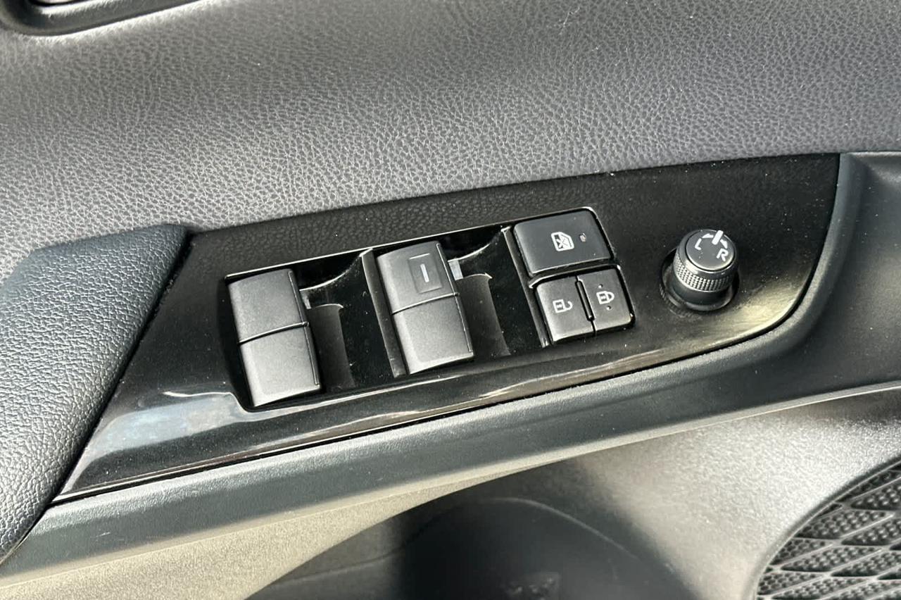 2022 Toyota Prius Prime LE Roseville CA