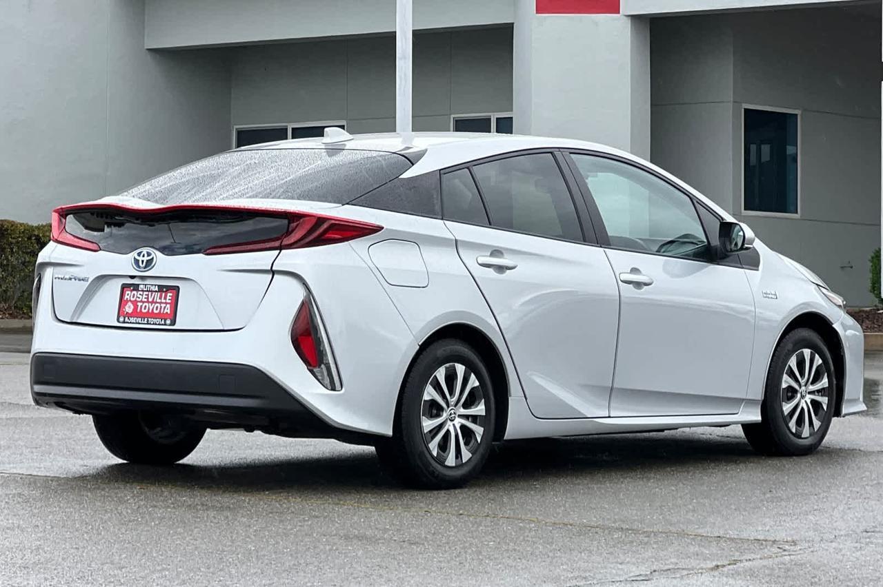 2022 Toyota Prius Prime LE